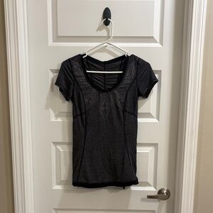 ✨Lululemon Floral Tee✨